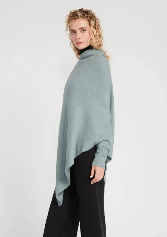 Fashionable Flutter Poncho