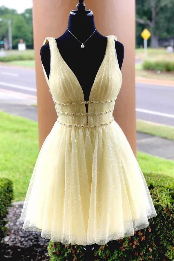 Shiny Tulle V Neck Homecoming Dresses