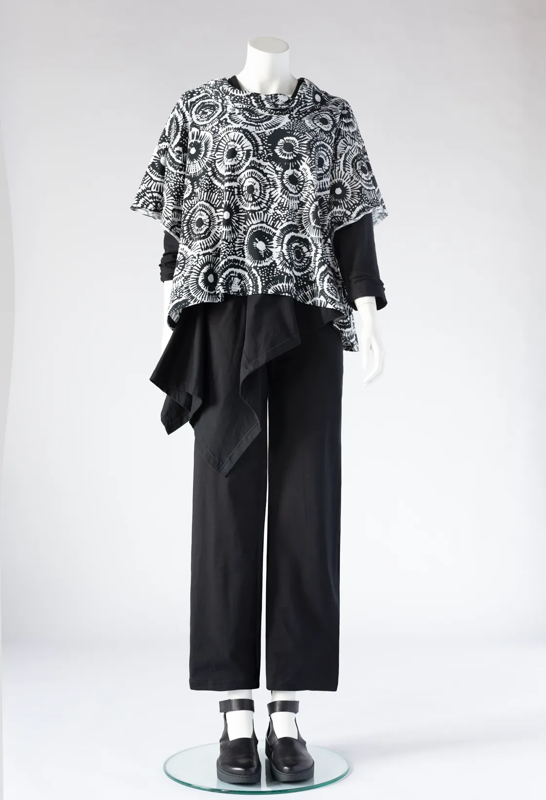 Straight Pant in Black Tokyo