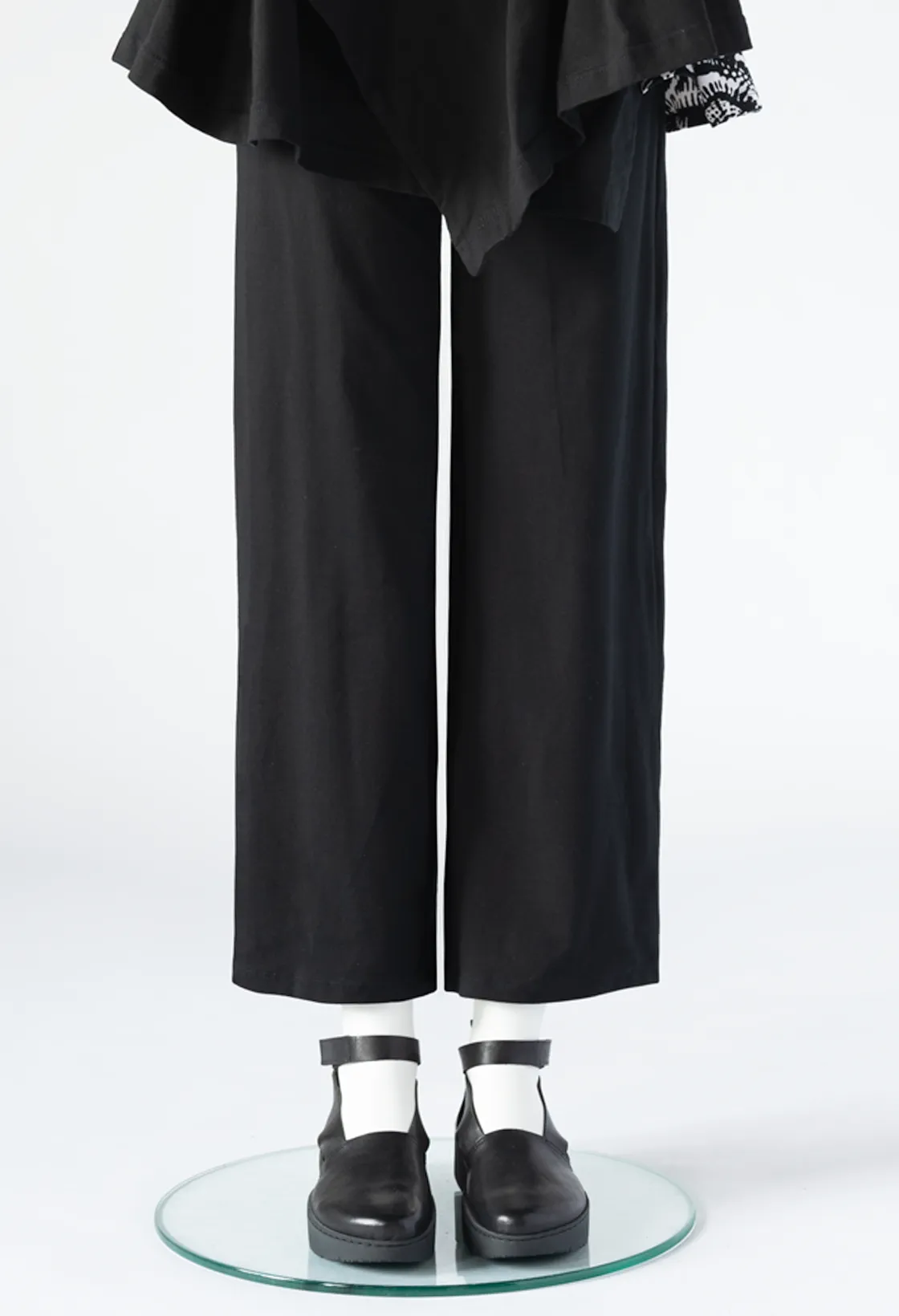 Straight Pant in Black Tokyo