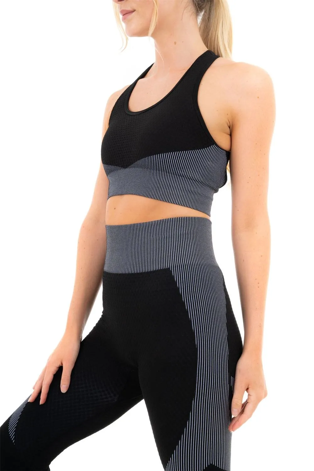 TEXTURED PANELLING WITH STRIPE BRA L